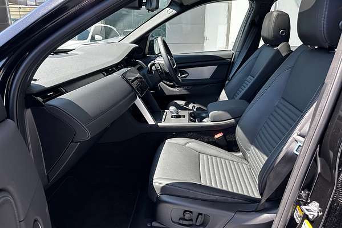 2024 Land Rover Discovery Sport P250 Dynamic SE L550