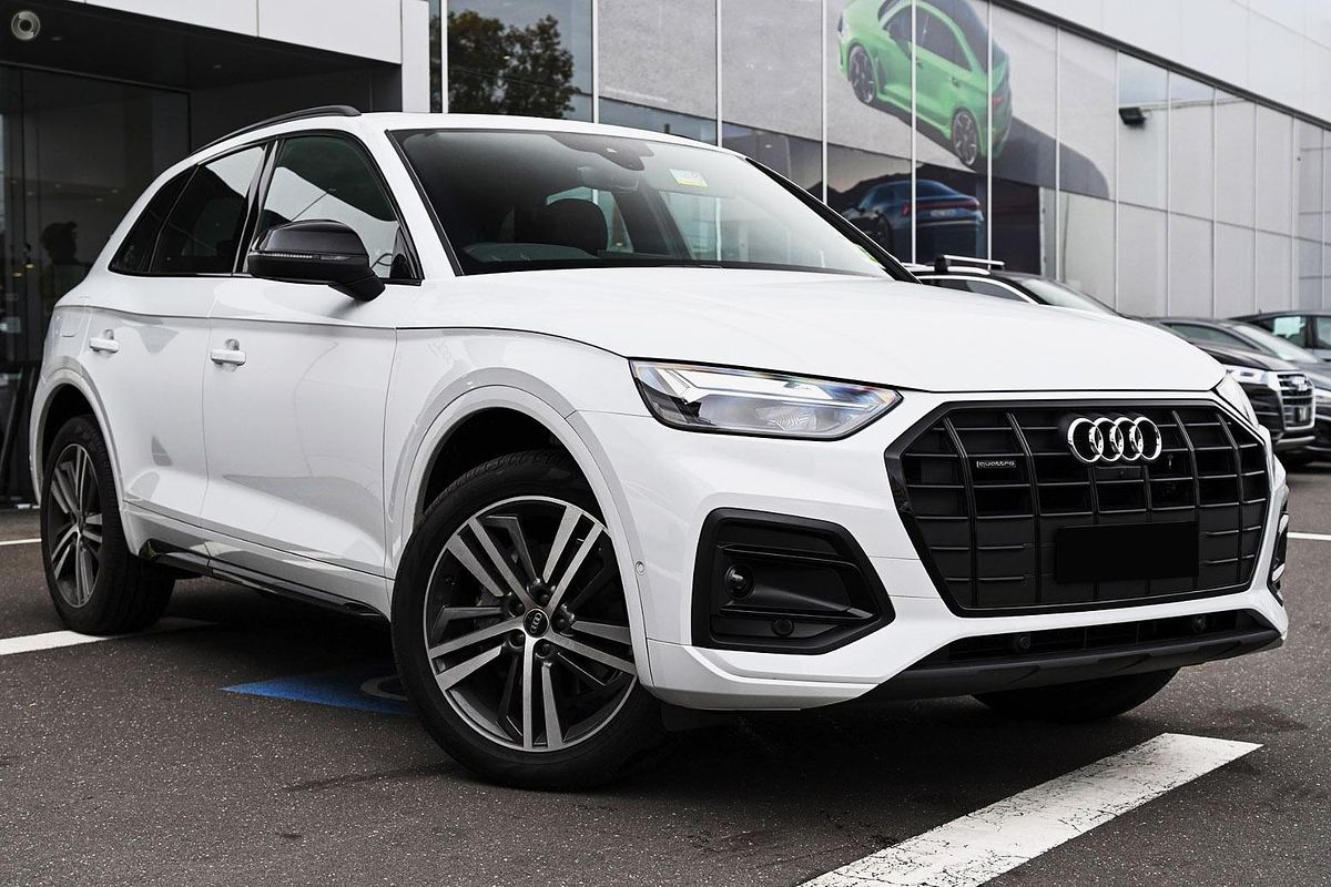 2024 Audi Q5 40 TDI Sport FY