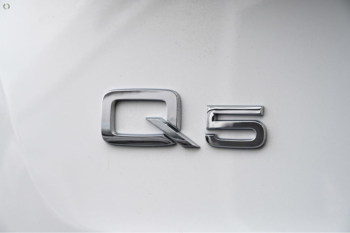 2024 Audi Q5 40 TDI Sport FY
