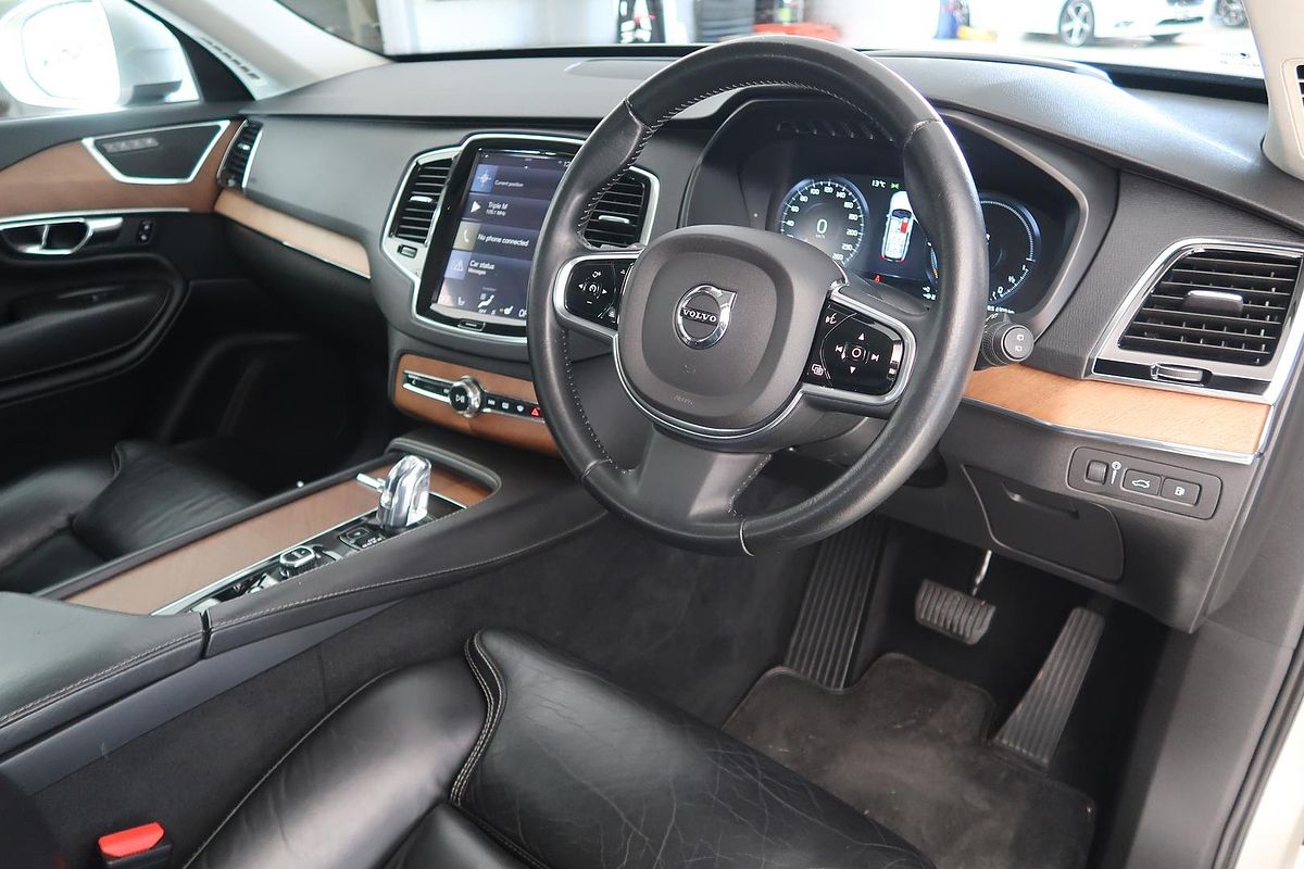 2016 Volvo XC90 T8 Inscription