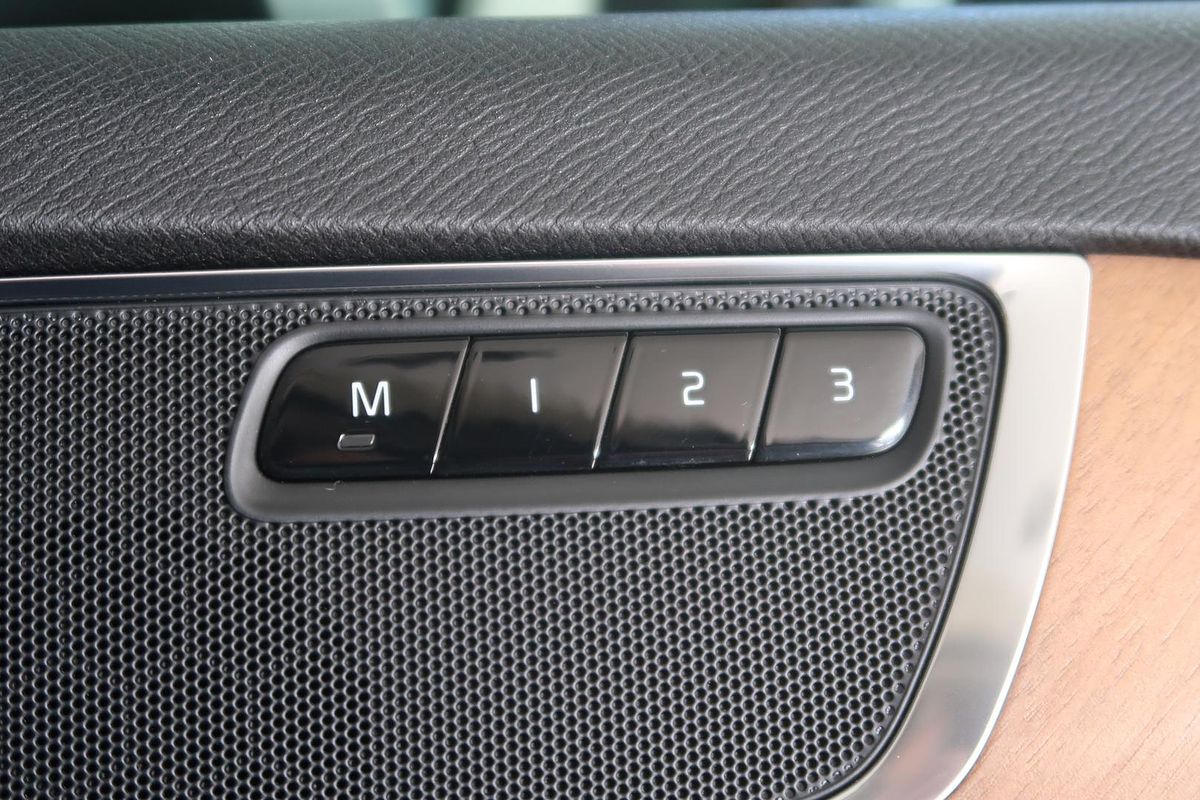 2016 Volvo XC90 T8 Inscription