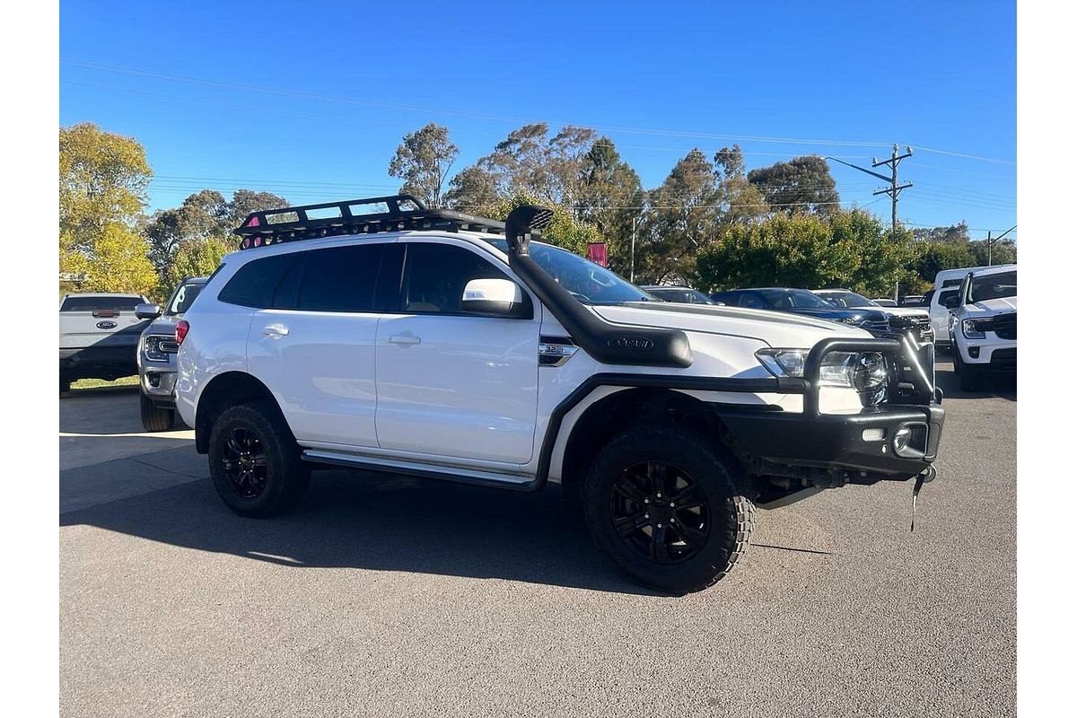 2017 Ford Everest Trend UA