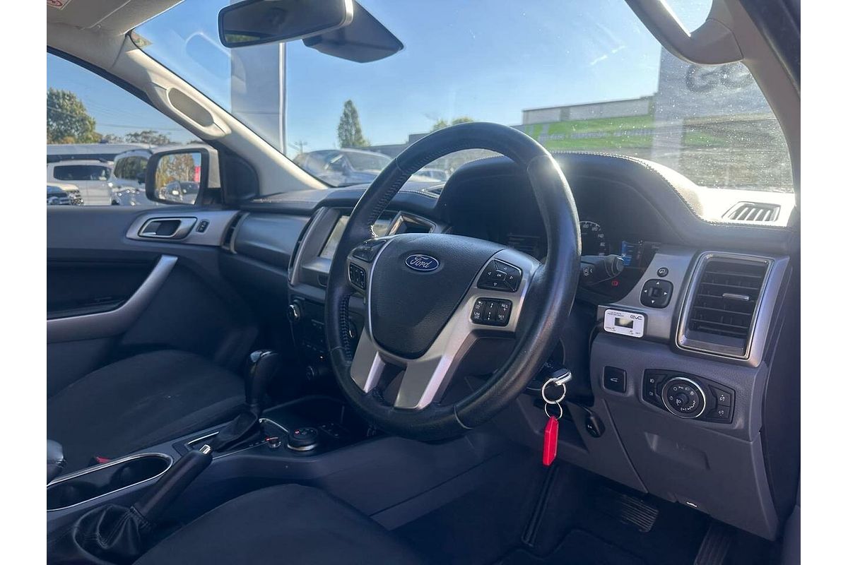 2017 Ford Everest Trend UA