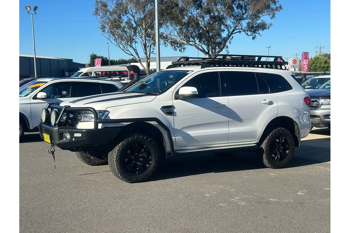 2017 Ford Everest Trend UA