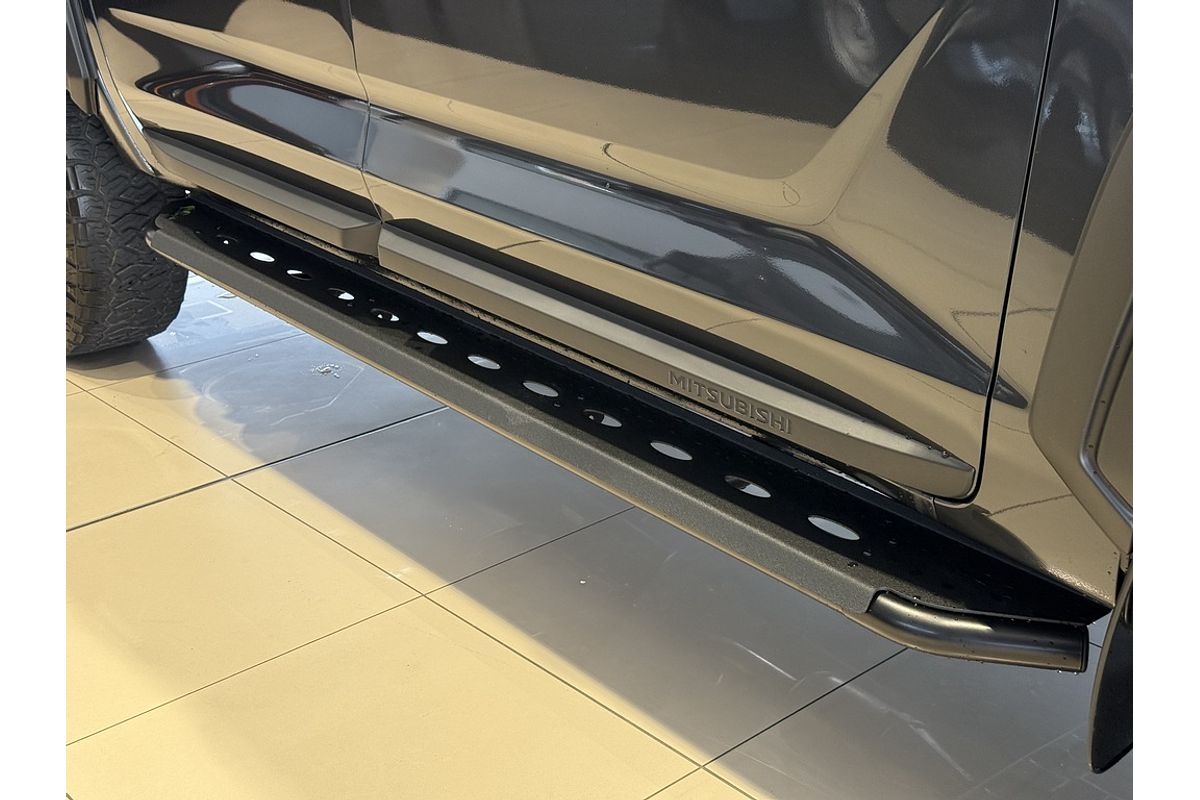 2024 Mitsubishi MV Triton GLX-R 2.4L D 6A/T 4X4 DC PU