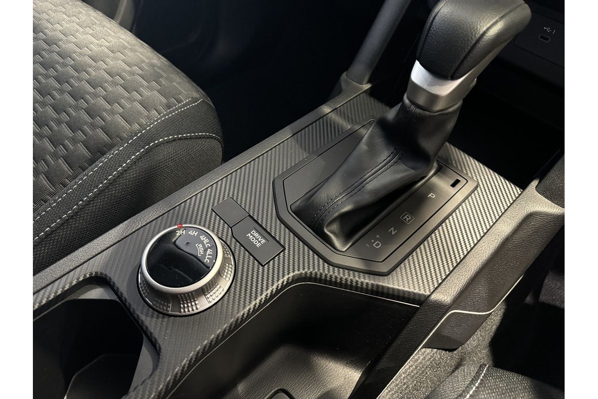 2024 Mitsubishi MV Triton GLX-R 2.4L D 6A/T 4X4 DC PU