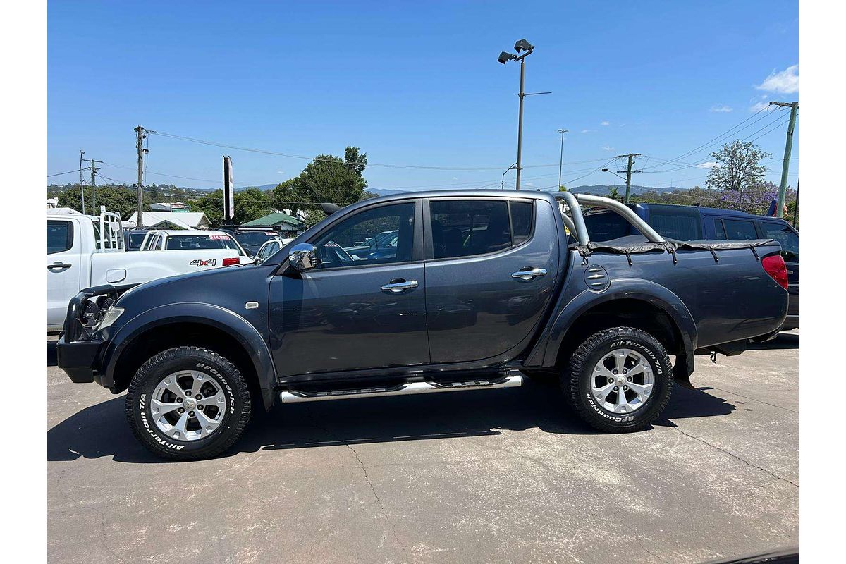 2010 Mitsubishi Triton GLX-R MN 4X4