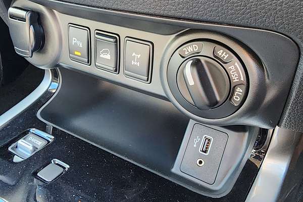 2024 Nissan Navara ST-X D23 4X4