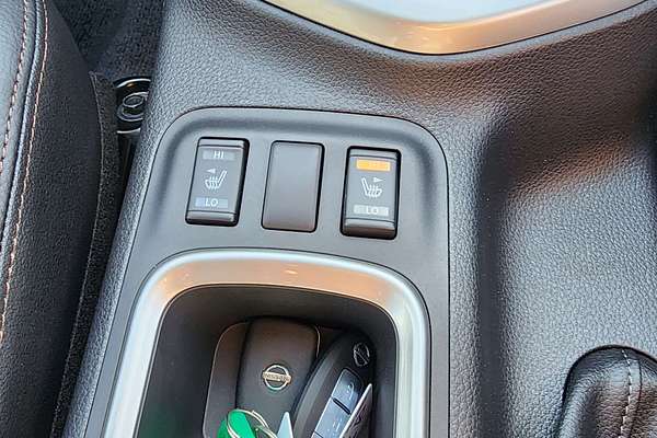 2024 Nissan Navara ST-X D23 4X4