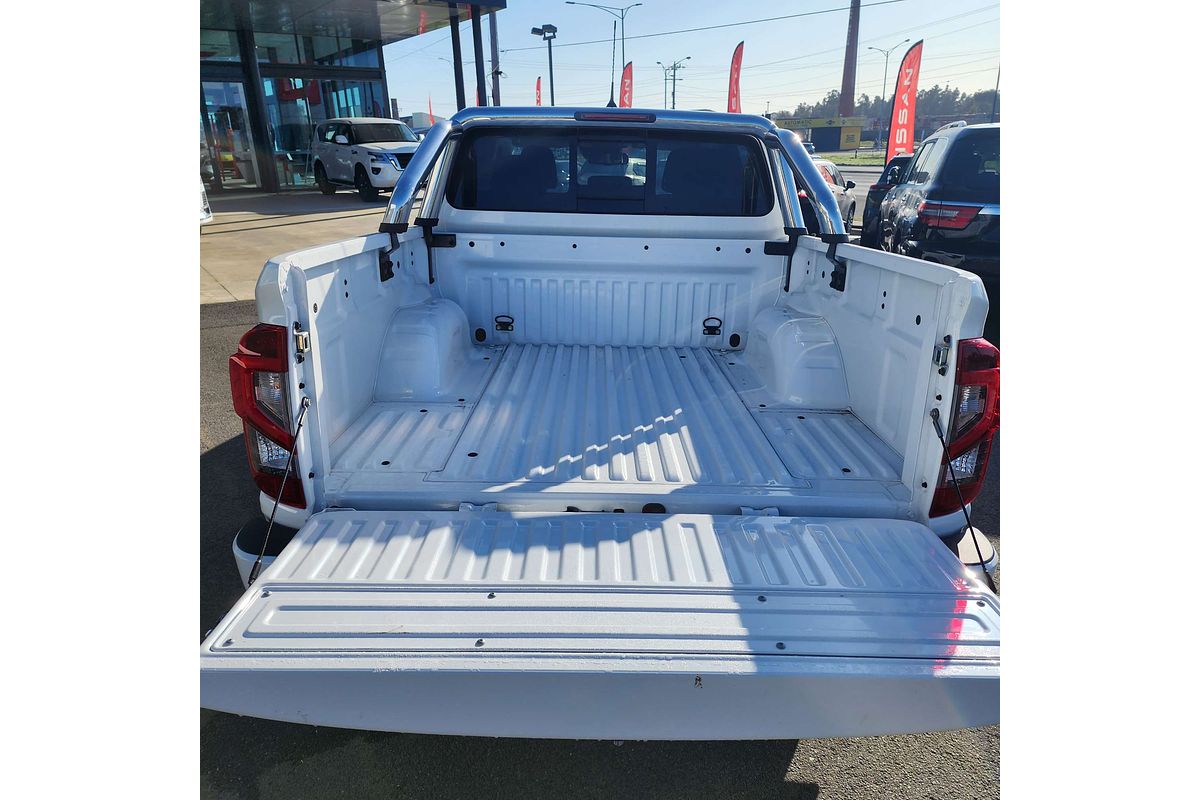 2024 Nissan Navara ST D23 4X4