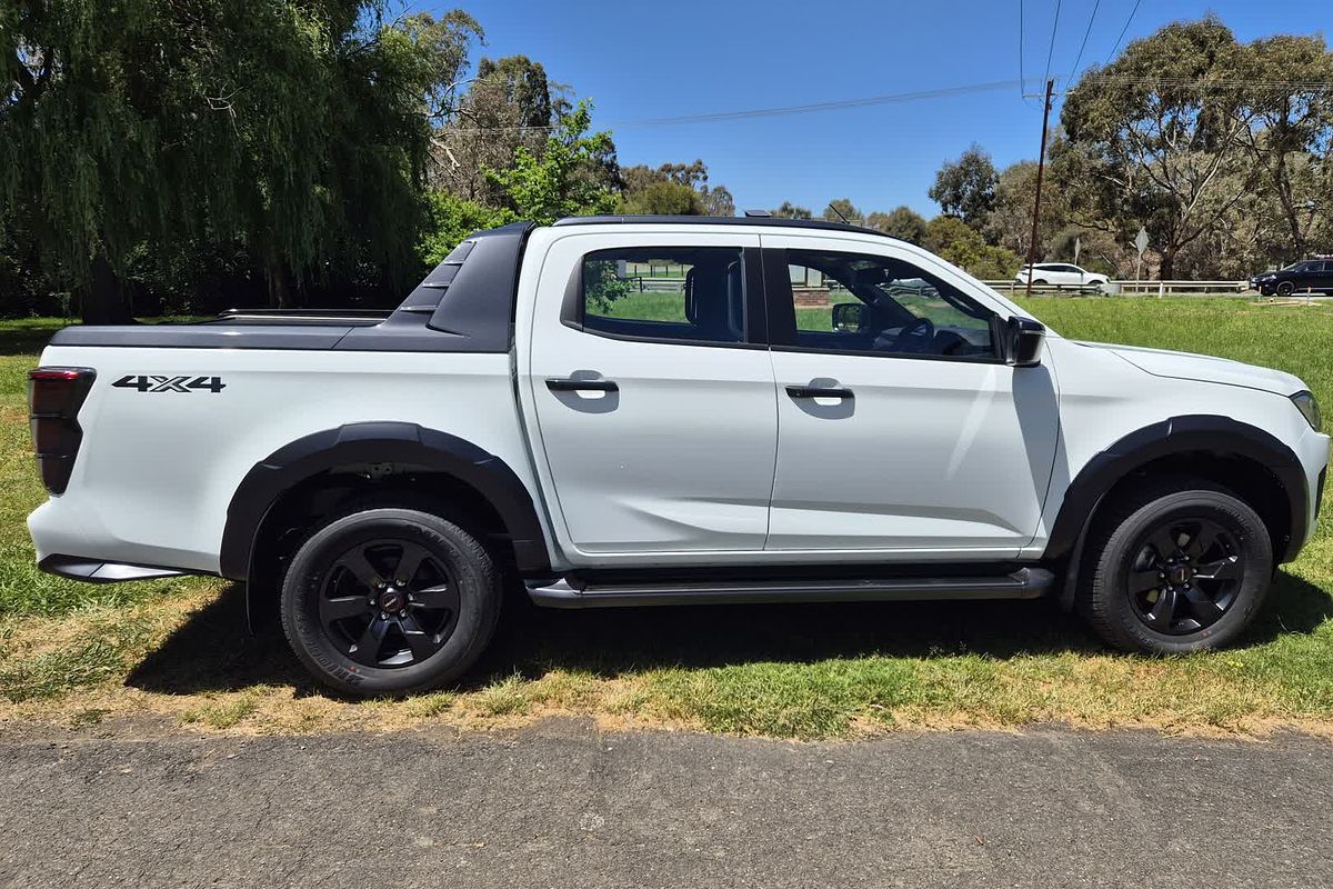 2024 Isuzu D-MAX X-TERRAIN 4X4