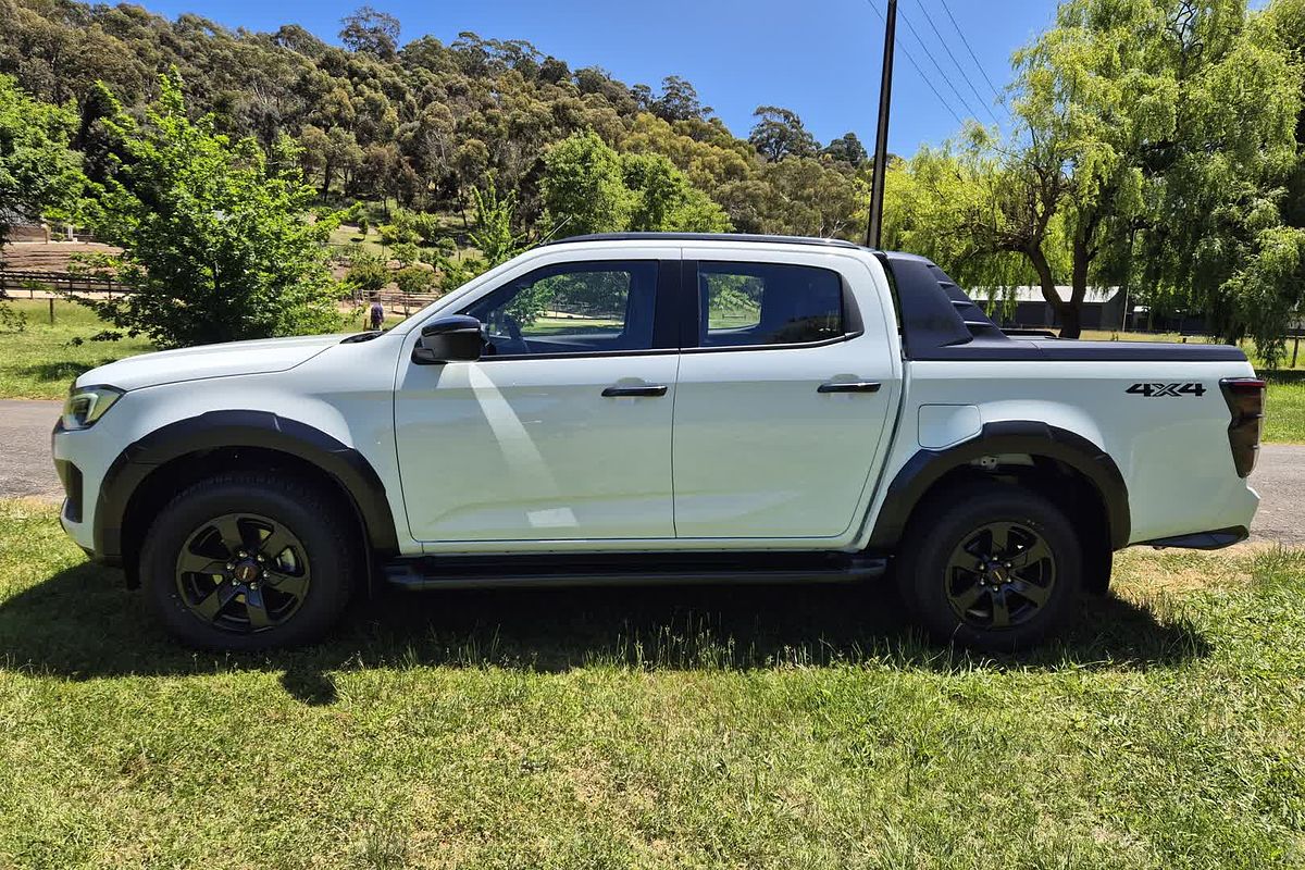 2024 Isuzu D-MAX X-TERRAIN 4X4