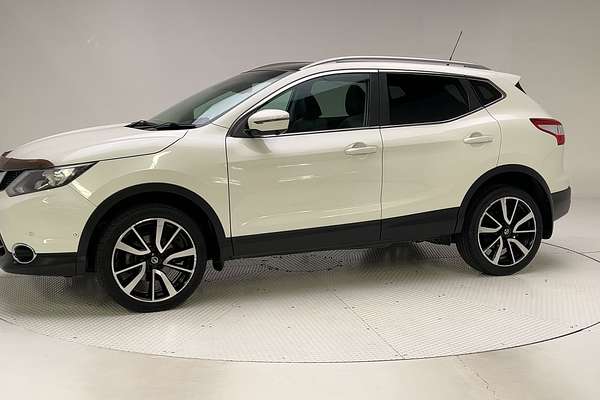 2017 Nissan QASHQAI Ti J11