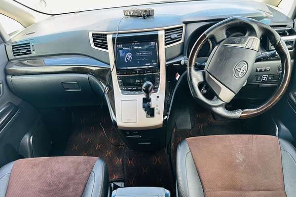 2014 Toyota ALPHARD