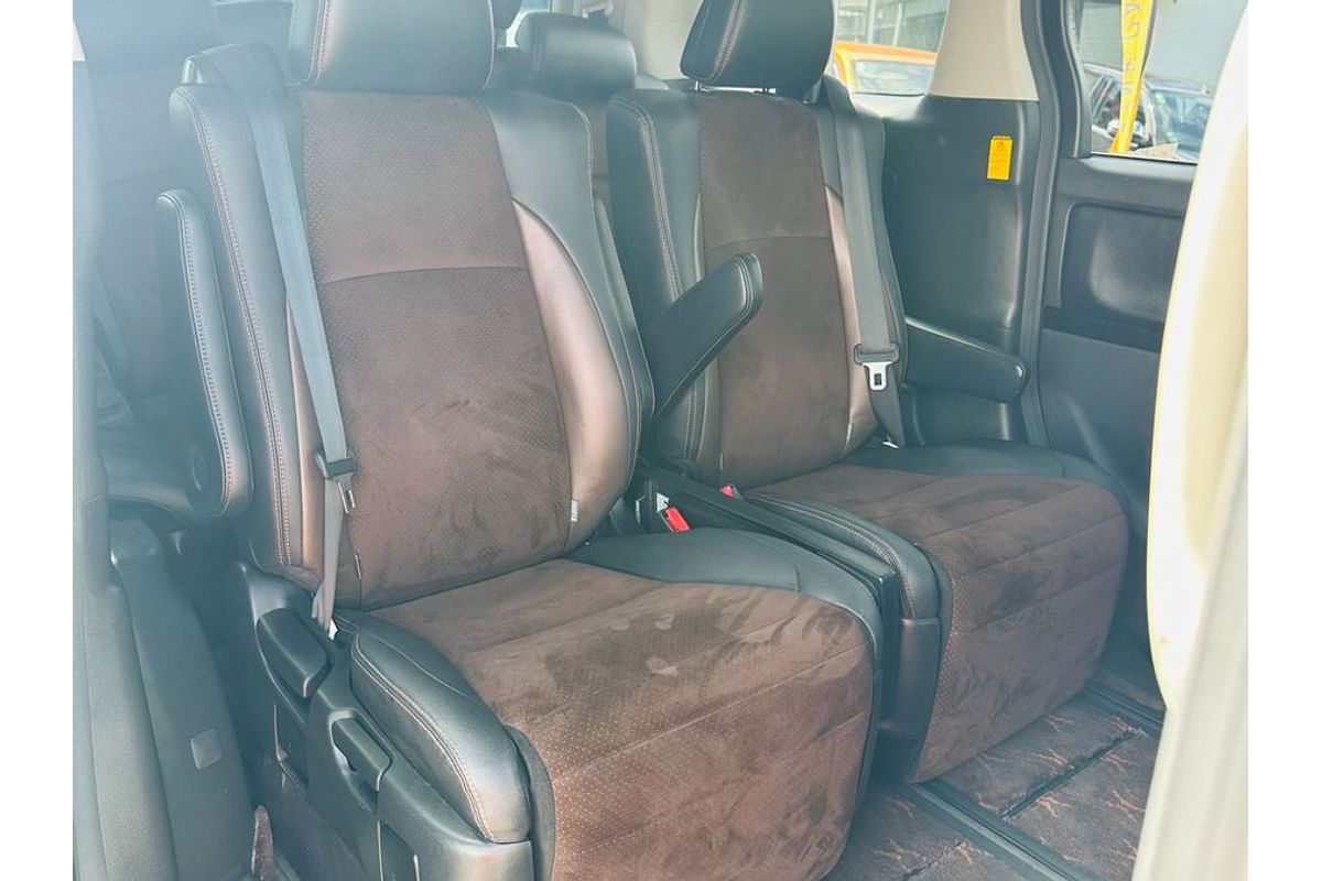 2014 Toyota ALPHARD