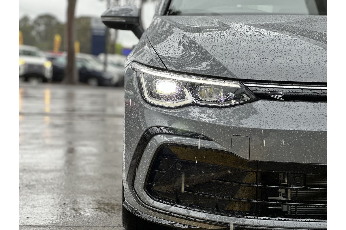 2024 Volkswagen Golf 110TSI R-Line 8