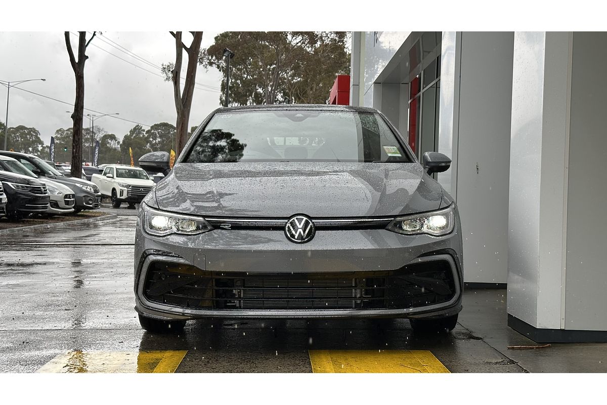 2024 Volkswagen Golf 110TSI R-Line 8
