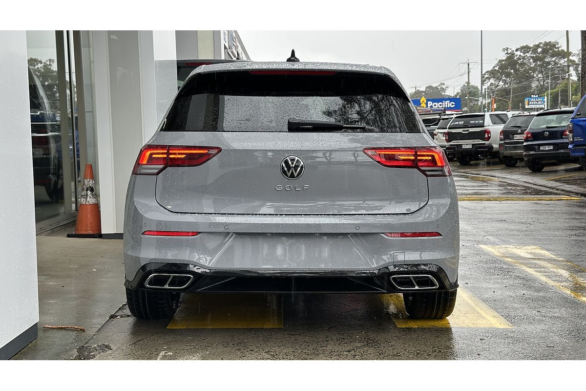 2024 Volkswagen Golf 110TSI R-Line 8