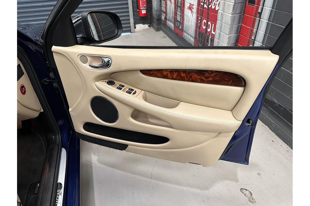 2009 Jaguar X-Type LE X400