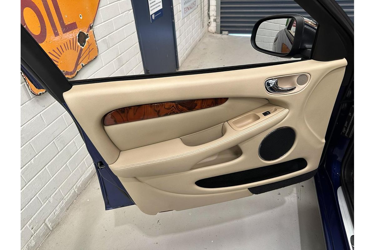 2009 Jaguar X-Type LE X400