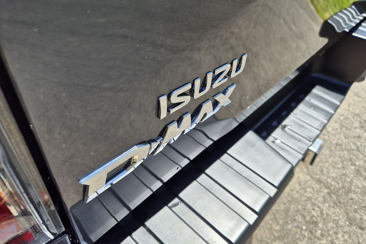 2024 Isuzu D-MAX X-TERRAIN 4X4
