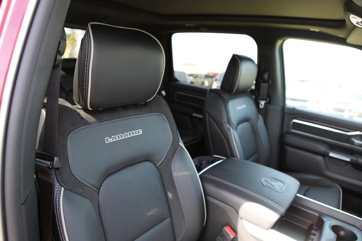 2023 RAM 1500 Laramie Sport RamBox DT 4X4 SWB