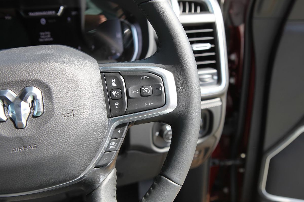2023 RAM 1500 Laramie Sport RamBox DT 4X4 SWB