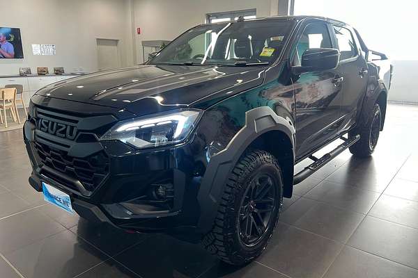 2024 Isuzu D-MAX BLADE 4X4