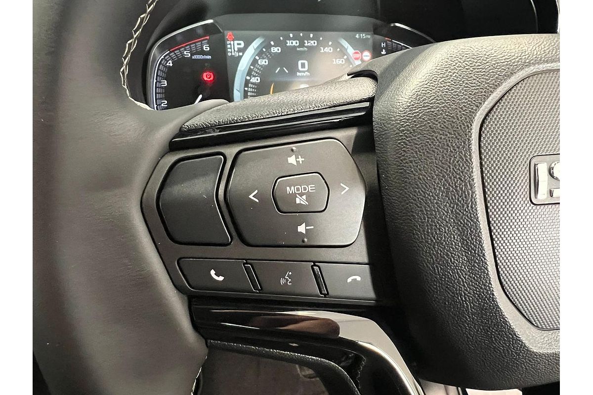 2024 Isuzu D-MAX BLADE 4X4