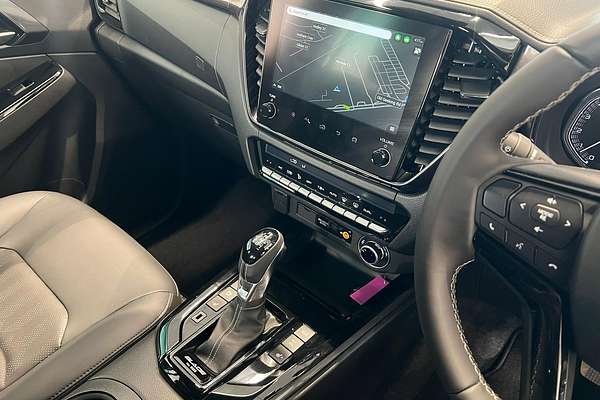 2024 Isuzu D-MAX BLADE 4X4