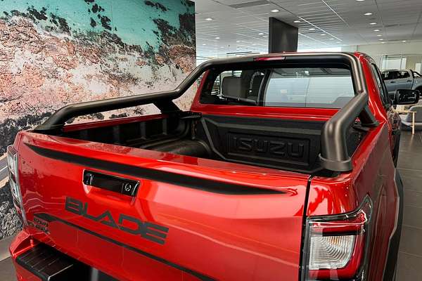2024 Isuzu D-MAX BLADE 4X4