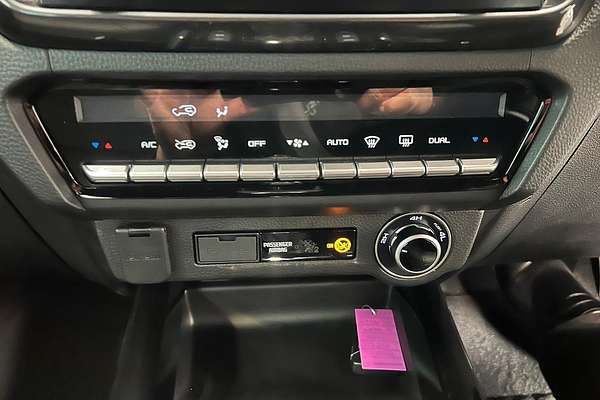 2024 Isuzu D-MAX BLADE 4X4