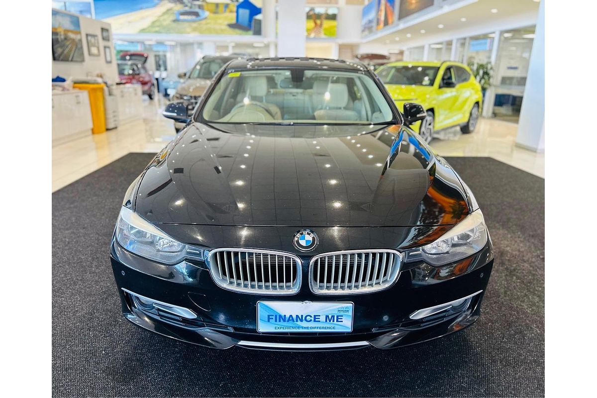 2013 BMW 3 Series 320i F30