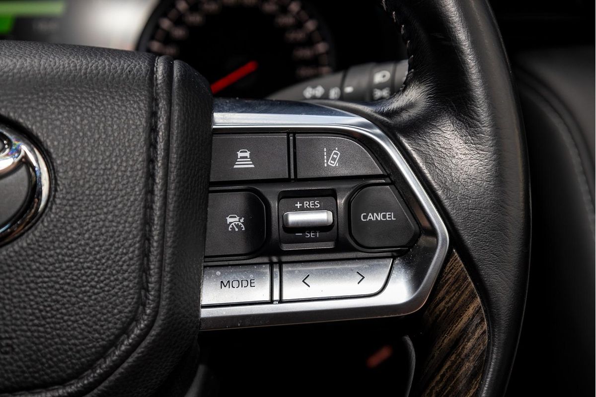 2022 Toyota Landcruiser VX FJA300R