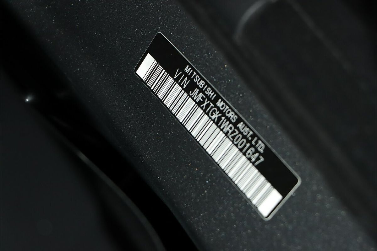 2024 Mitsubishi Eclipse Cross LS YB