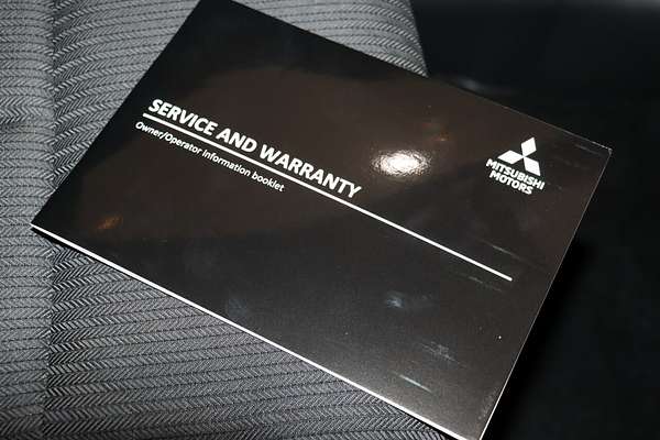 2024 Mitsubishi Eclipse Cross LS YB