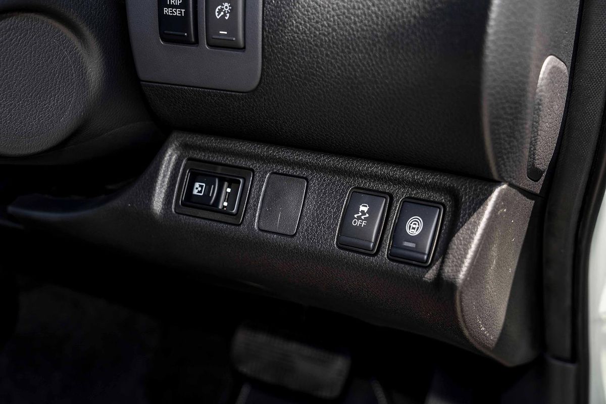 2024 Nissan Navara ST-X D23 4X4