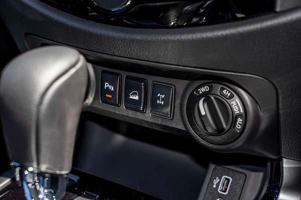 2024 Nissan Navara ST-X D23 4X4