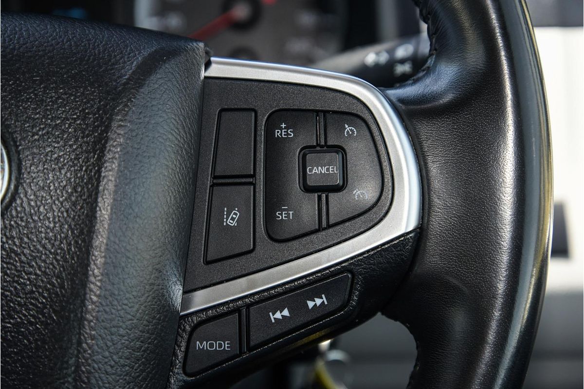 2019 Toyota Hiace Commuter GDH322R