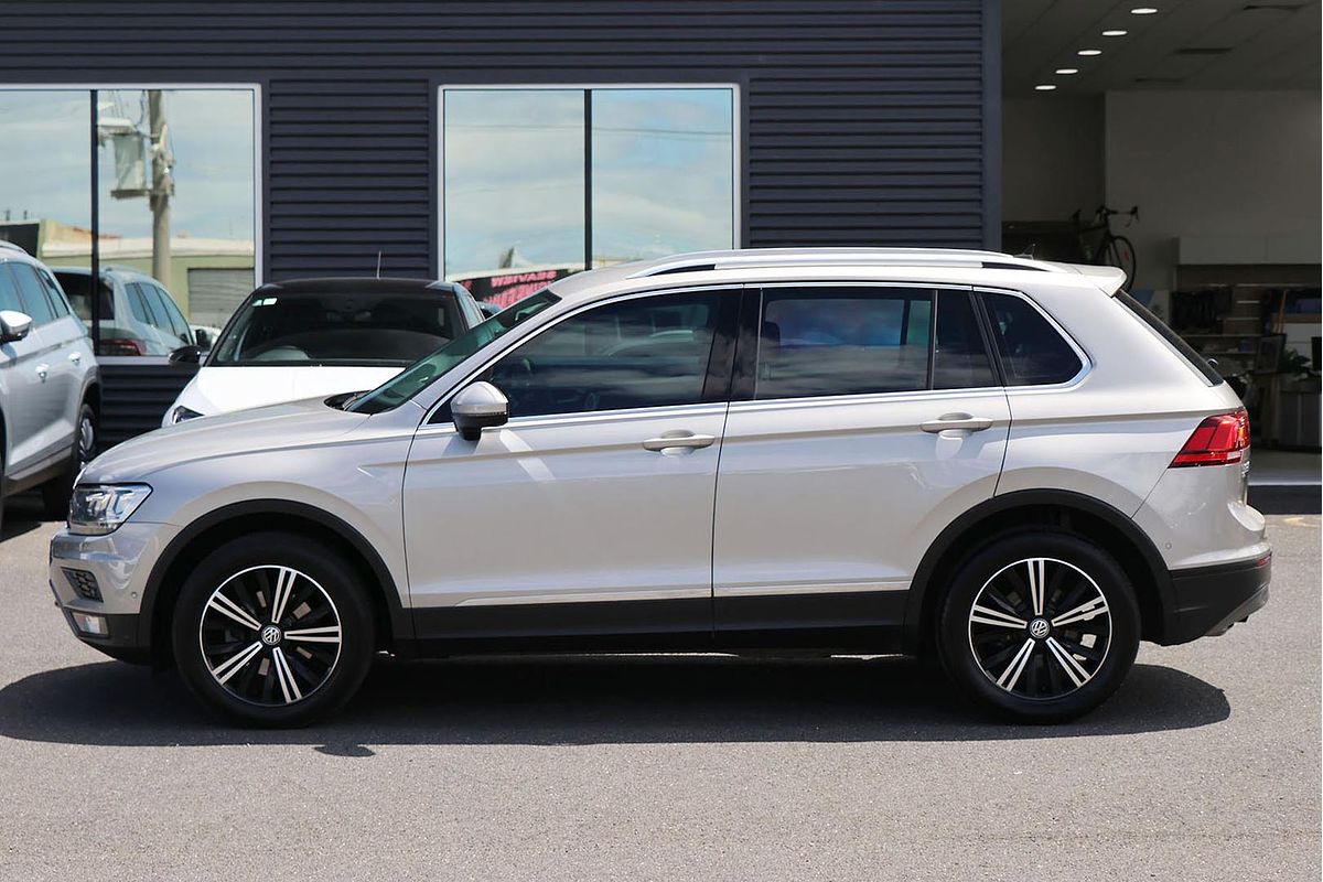 2017 Volkswagen Tiguan 110TDI Comfortline 5N