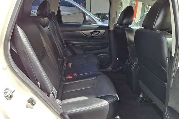 2015 Nissan X-TRAIL ST-L T32