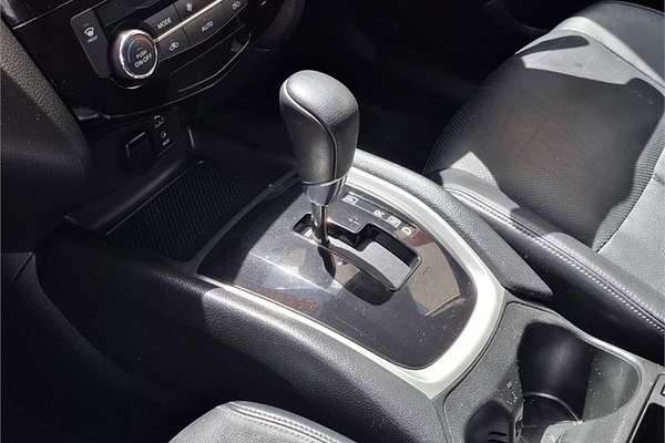 2015 Nissan X-TRAIL ST-L T32
