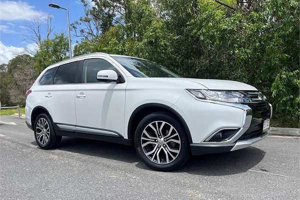 2017 Mitsubishi Outlander LS Safety Pack ZK