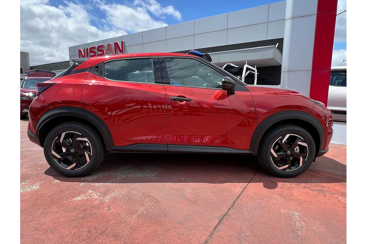 2024 Nissan JUKE ST+ F16