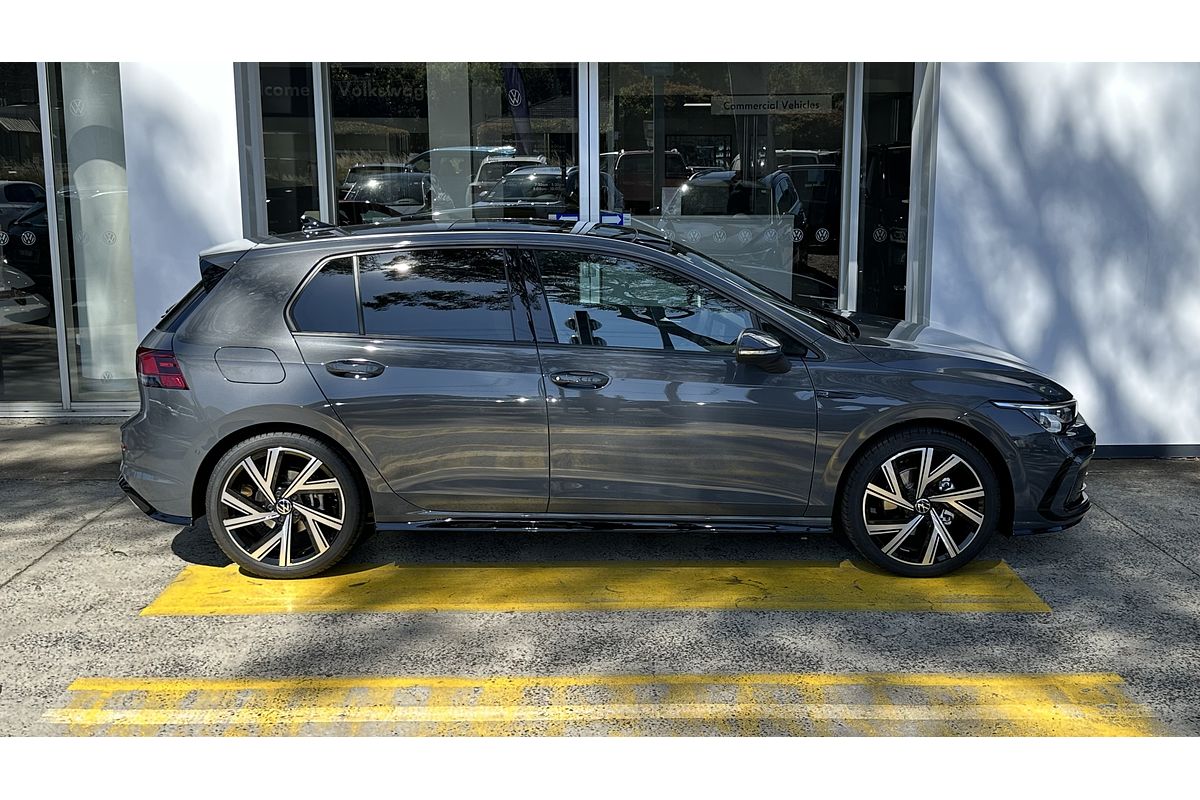 2024 Volkswagen Golf 110TSI R-Line 8