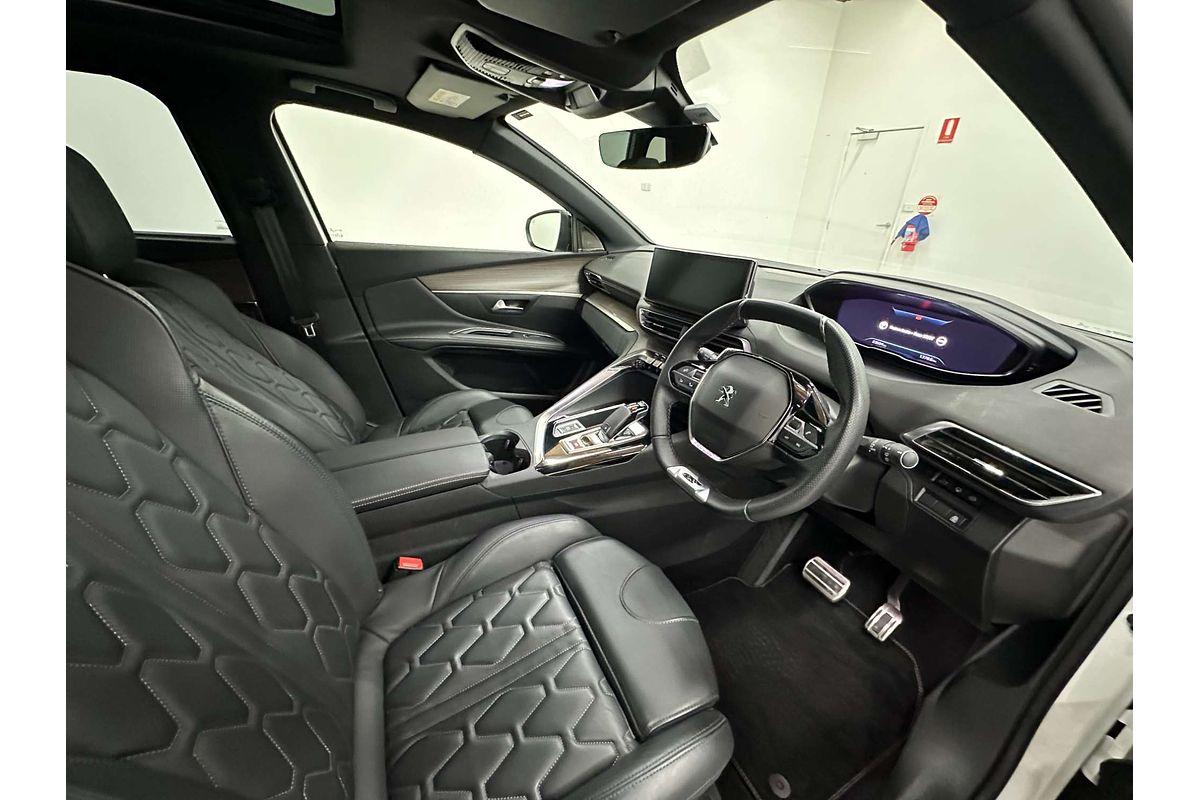 2022 Peugeot 5008 GT Sport P87