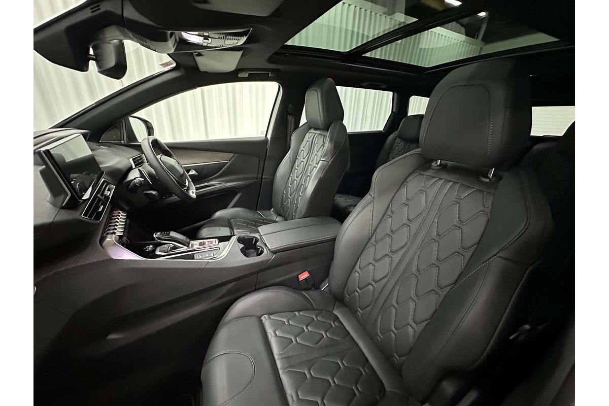 2022 Peugeot 5008 GT Sport P87