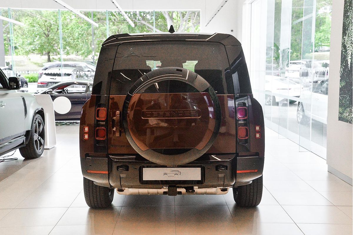 2024 Land Rover Defender 130 P400 X-Dynamic SE L663