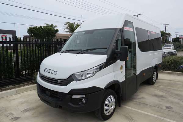 2019 Iveco Daily Minibus Shuttle 12