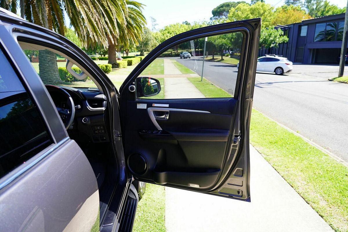 2019 Toyota Fortuner Crusade GUN156R MY19